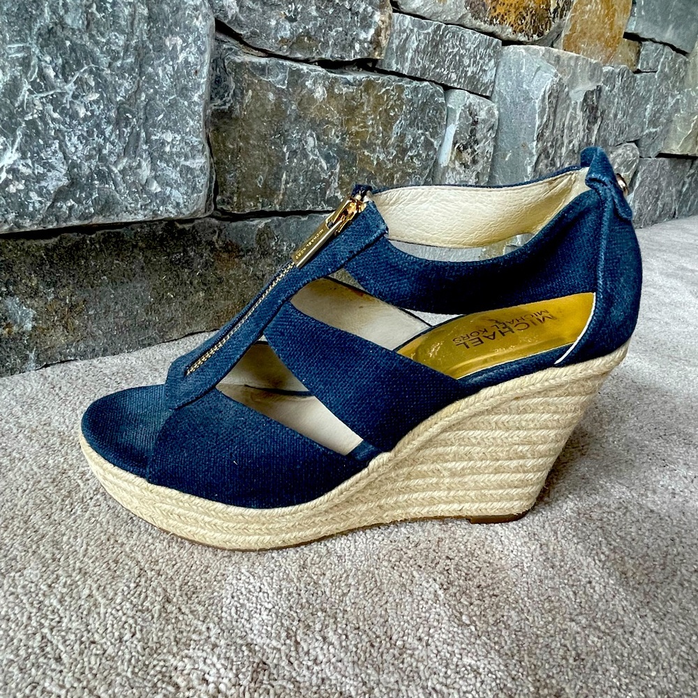 Navy platform sandals